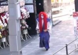 超金持ちの男性有名人、衝撃の姿で六本木を激走「背高い！」「手足が長い！」