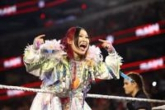 人気日本人女子レスラーたちがすっぴんで集結→“意外な仲間”の誕生日をユニークにお祝い…楽しげな“合体ポーズ”に反響