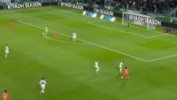 久保建英、右サイドを完全攻略「いい動き」絶品フリックで相手守備をかく乱→ドリブル突破でチャンスメイクの瞬間「一気に前進したな」