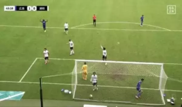 「どうしたんだよ…」浦和、外国人MF＆DFの“淡白な連続ミス”で失点「なんで見物？」「もう少しまともなクリアを」ファン落胆