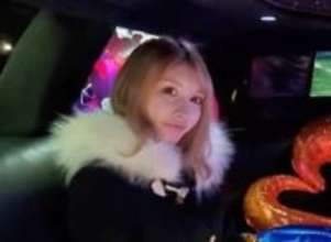 最愛の祖母が自殺…全身タトゥーの美人彫り師、壮絶な過去を告白