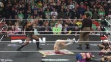 人気日本人女子レスラーが「ぐるん」一回転…183センチ新人女子の“破壊級ワンパン”で「デカい＝正義」を証明の一部始終