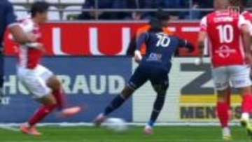 「寄せが甘い」「ポジションもプレスも微妙」日本代表DF、目の前で失点を許してファンから厳しい声