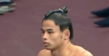 「体薄くね？」身長181センチのモデル体型力士、衝撃の“細さ”に驚きの声 「私の体重10kgわけてあげたい」