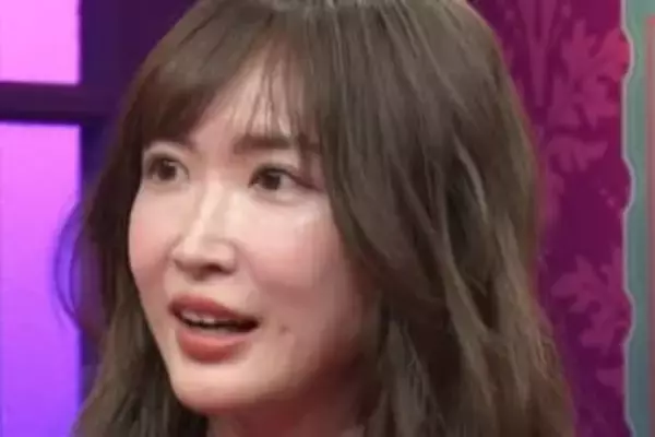 「日本で子供たちを育てるのが難しかった」紗栄子、2人の息子をイギリス留学させた理由を明かす