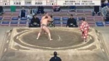 「まわしが大変なことに…」体重176キロ力士の“あまり見たことのない姿”に騒然「モロ出しやん」「やばいやばい」