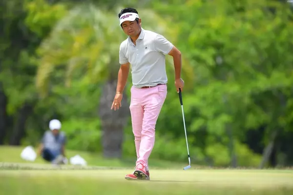 勝者のギア 池田勇太 節目の勝の陰にマジック記載の飛び系アイアン キャディさんが間違えないように 18年9月24日 エキサイトニュース