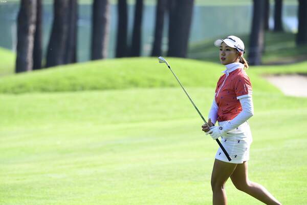 番手で選ぶな 五感で選べ 宮田成華は7番アイアン2本で距離の階段を調整 女子プロから学ぶセッティングのスパイス 19年8月14日 エキサイトニュース