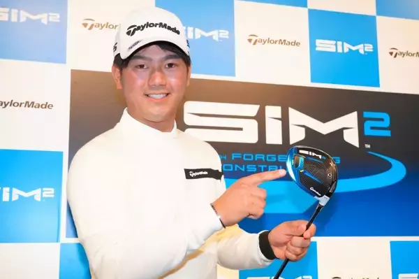 「石坂友宏が『SIM2ドライバー』を初試打　「昨年より振りやすくて飛ぶ」」の画像
