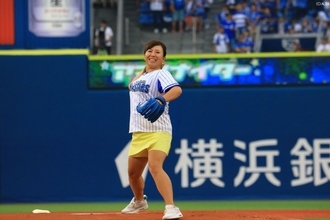 神奈川出身の吉田弓美子がハマスタで始球式も…「どこに行ったか分からなくなった（笑）」