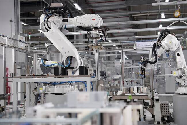 産業用ロボメーカー「ABB」、中国上海に最新鋭のロボットメガファクトリー開設　1億5,000万ドルを投資