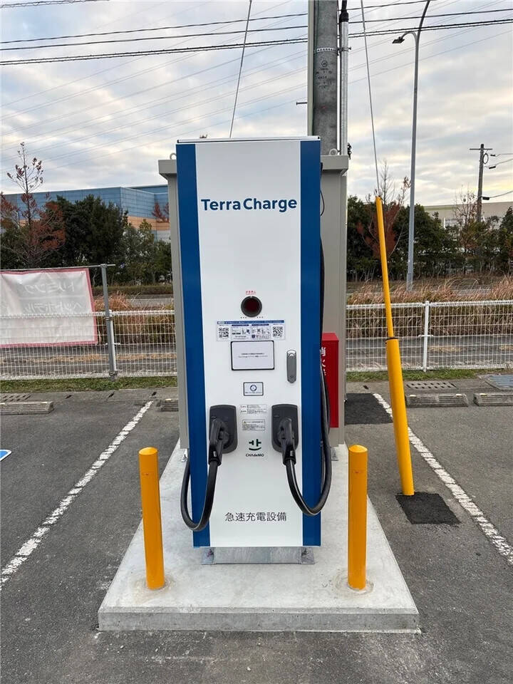 コメリ、27店舗の駐車場に120kW急速EV充電器を設置　2月16日から一斉稼働開始