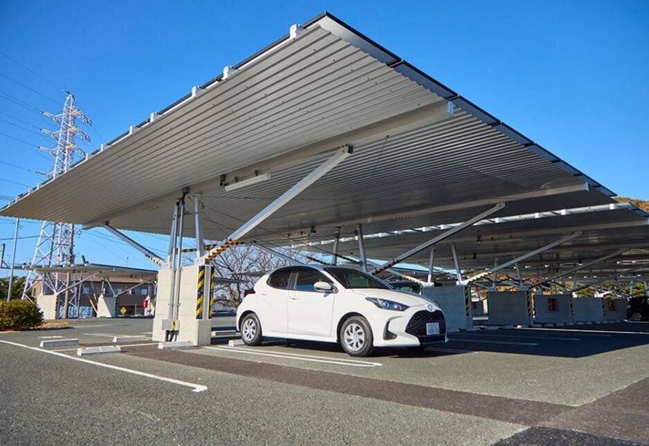 ヤマハ発動機、静岡県磐田市の本社駐車場に乗用車270台分のカーポート型太陽光発電設備を新設　発電電力は隣接工場で使用