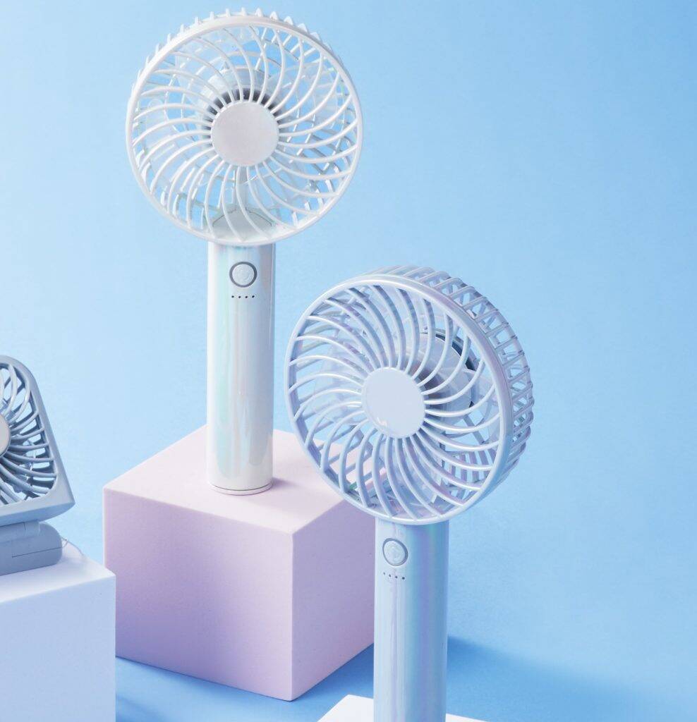 ニトリ、デコホームで夏の外出向け「暑さ対策グッズ」10種以上発売　ハンディファン・携帯氷のうなど