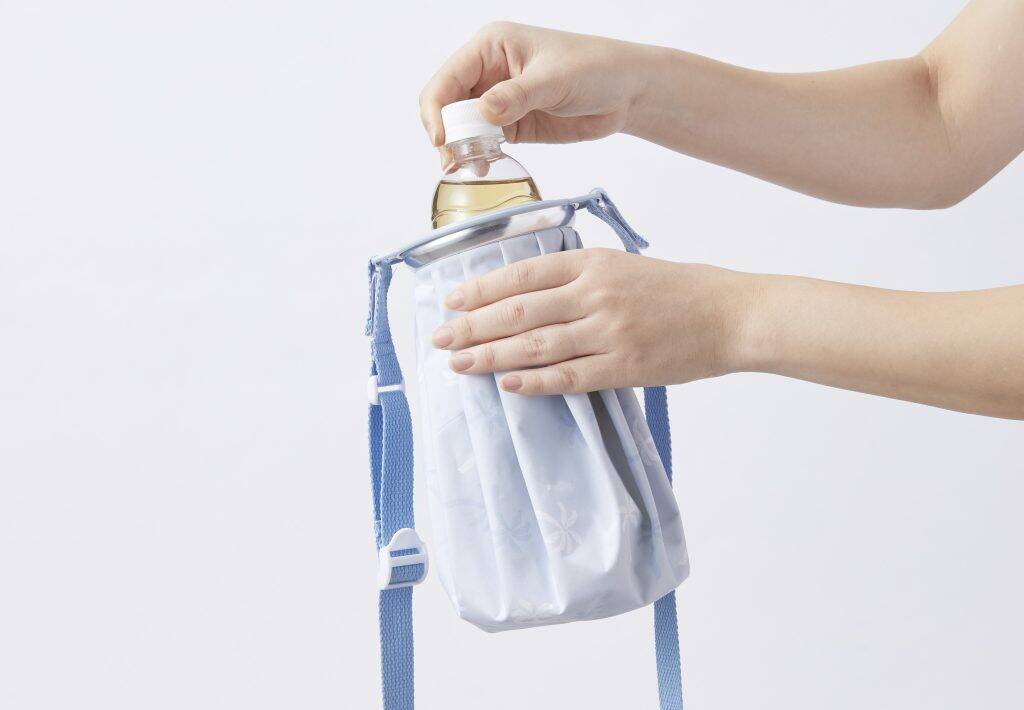 ニトリ、デコホームで夏の外出向け「暑さ対策グッズ」10種以上発売　ハンディファン・携帯氷のうなど