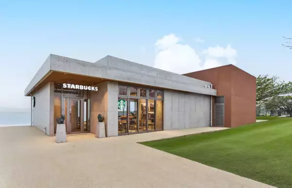 スターバックス、沖縄県名護市に「名護21世紀の森公園あけみおてらす店」を4月15日オープン　ビーチに隣接