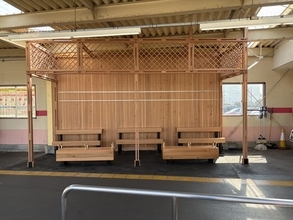 京成電鉄、千葉県船橋市「二和向台駅」のリニューアル完了　県産木材の待合スペースと再エネ設備を導入