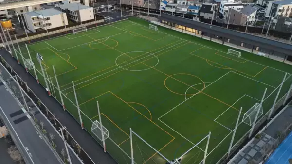 東京都足立区にスポーツ施設「高野スポーツパーク」が4月26日オープン　全面人工芝の多目的広場を完備