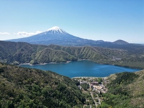 アミューズ、山梨県・富士山麓での新たな滞在・体験型観光プログラム提供へ　世界遺産を五感で感じる1泊2日