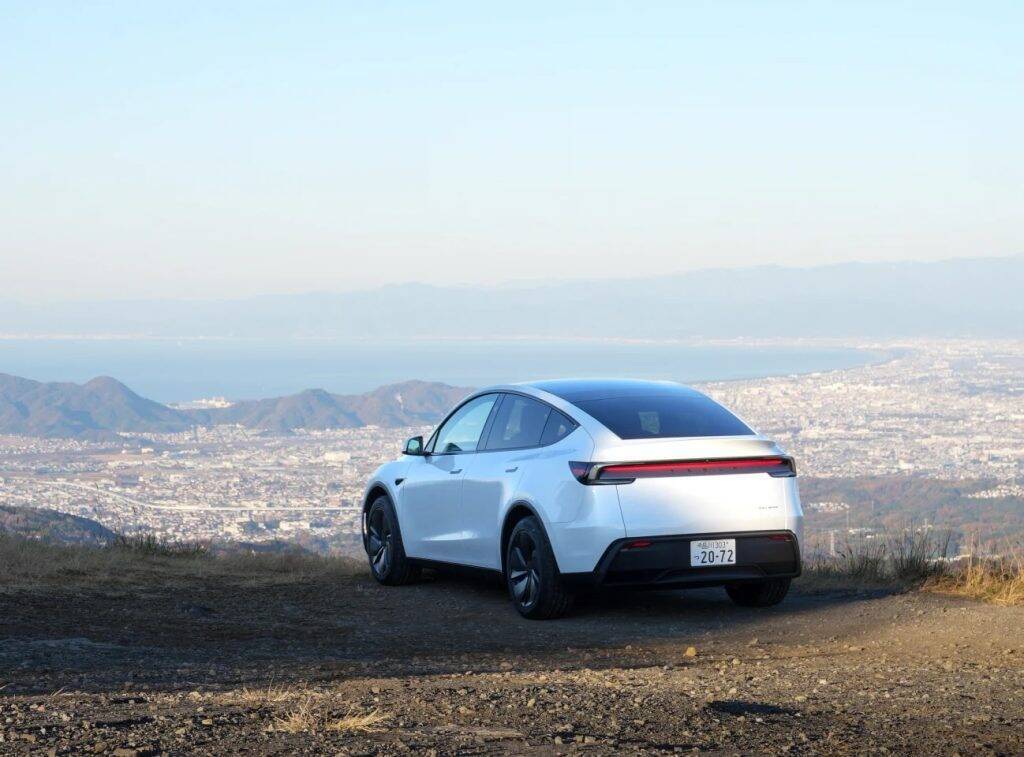 テスラ、静岡市初の直営ストアをMARK IS 静岡に開設　1月23日オープン