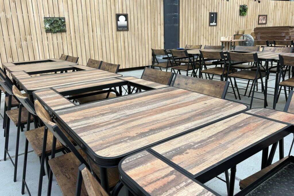 新宿フラッグス屋上に屋根付きバーベキュー施設「URBAN EARTH BBQ 新宿flags店」がオープン