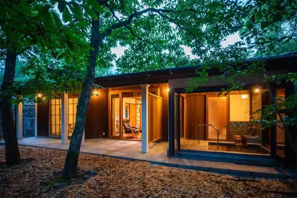 大分県由布市に愛犬同伴型ラグジュアリーリゾートホテル「レジーナリゾート由布院」が11月16日開業　全客室天然温泉付き