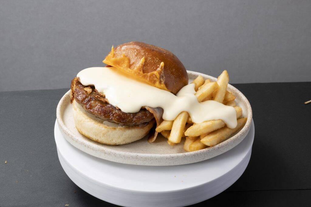銀座にモスの新業態「MOSH Burger＆Bar」7月1日オープン　ランチは本格バーガー、夜はバルに