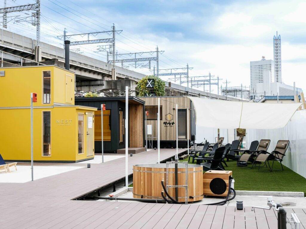 埼玉・大宮にJR東日本の都市型ウェルビーイング拠点「リトルリトリートデポ」開業　総合クリエイティブ設計をスキーマが担当