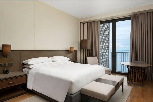 「シェラトン・セブ・マクタンリゾート」開業　フィリピンの手つかずの美しいビーチを堪能　寝室から180度海を見渡せる客室も