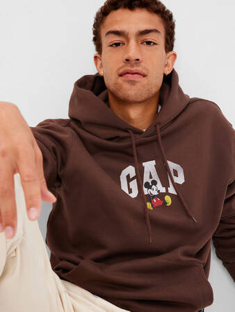 Gap、ミッキー&ミニーのコラボコレクション発売　リンクコーデが楽しめるメンズ、キッズ、ベビーアパレルがラインナップ