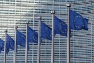 EUで世界初のAI規制法が可決　年内にも一部施行を予定　その影響とは？