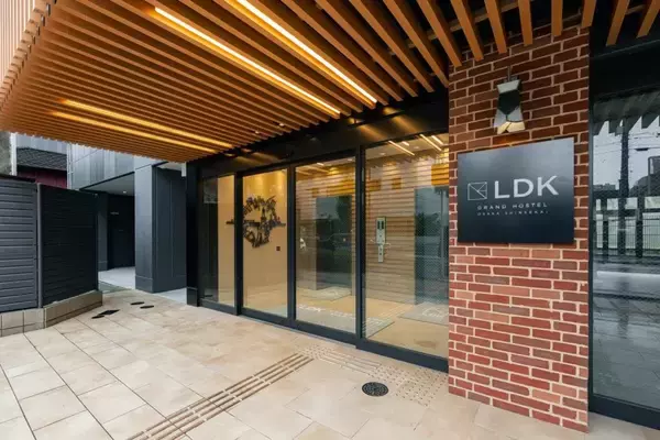 大阪・新世界に新築大型ホステル「GRAND HOSTEL LDK 大阪新世界」6月18日開業　1室限定の鉄道ジオラマ客室を設置