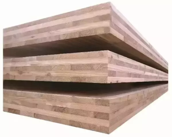 フィル・カンパニー、CLT活用の環境配慮型プレミアムガレージハウス第1号物件が神奈川県小田原に完成