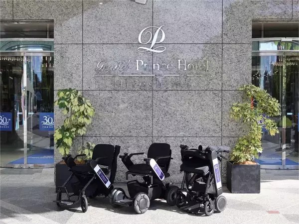 広島市「グランドプリンスホテル広島」で免許不要の近距離モビリティ「WHILL」の移動サービス導入　快適な移動環境を実現