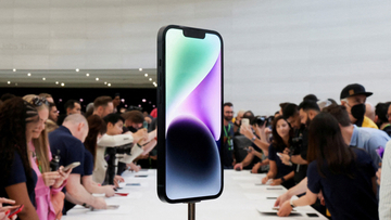「iPhone14」日本では使えない『新機能』