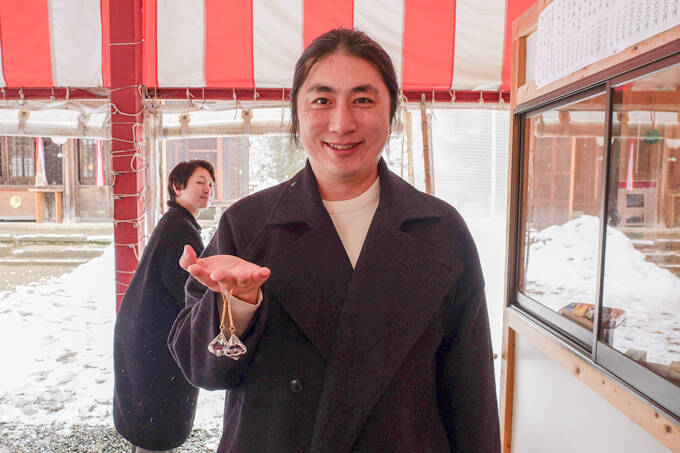 潜在能力を強化する！？　2体1組の強運お守りを授ける、伊佐須美神社にてランパンプスが合格祈願！