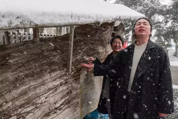 「潜在能力を強化する！？　2体1組の強運お守りを授ける、伊佐須美神社にてランパンプスが合格祈願！」の画像