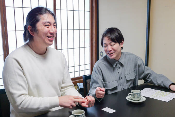 潜在能力を強化する！？　2体1組の強運お守りを授ける、伊佐須美神社にてランパンプスが合格祈願！