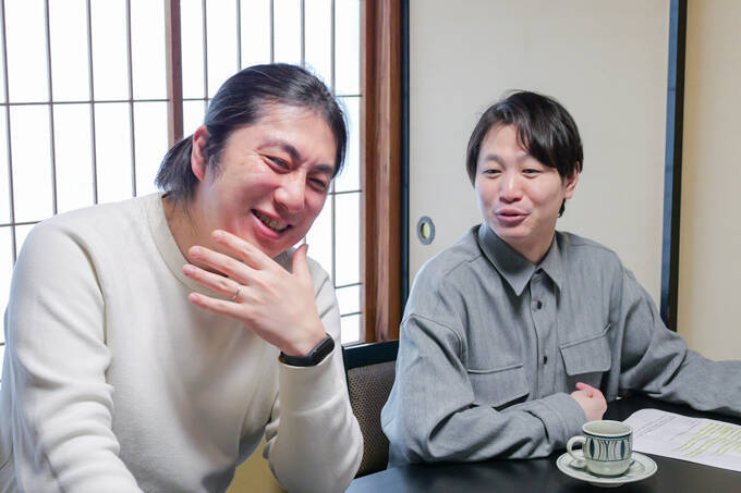 潜在能力を強化する！？　2体1組の強運お守りを授ける、伊佐須美神社にてランパンプスが合格祈願！