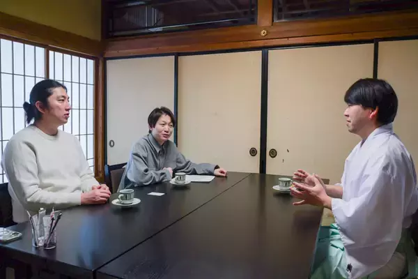 「潜在能力を強化する！？　2体1組の強運お守りを授ける、伊佐須美神社にてランパンプスが合格祈願！」の画像