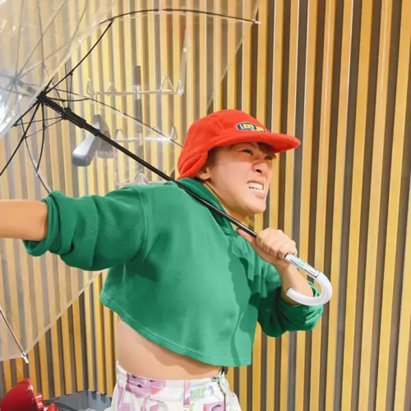 フワちゃん、「ディズニー行くぐらいテンション上がる」大好きな場所に指原莉乃と行くも予期せぬハプニング発生