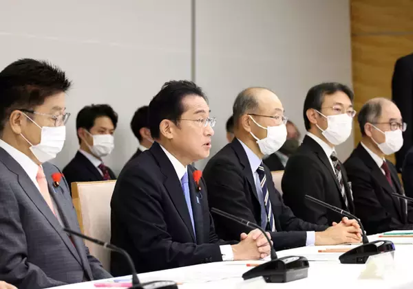 「2類扱いの見直しが先」　政府発表の新型コロナ・インフル同時流行時の対策案に辛坊治郎が指摘