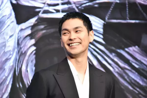 「松村北斗、柳楽優弥の芝居に「俺はこれになれないんだ」　嫉妬と憧れが止まらなかった『九条の大罪』撮影を振り返る」の画像