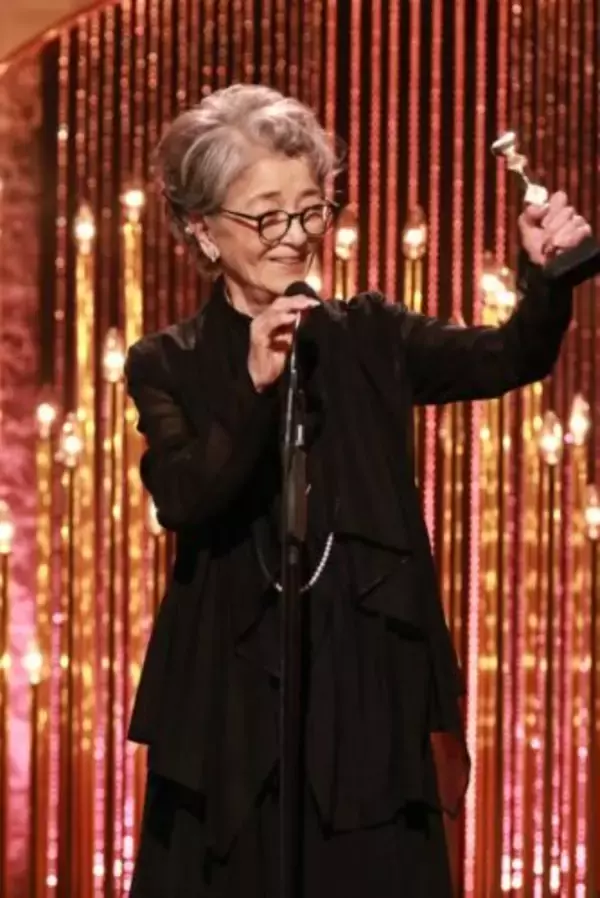 「倍賞千恵子、『TOKYOタクシー』で第49回日本アカデミー賞最優秀女優賞受賞、45年ぶり2度目の栄光を手にする！」の画像