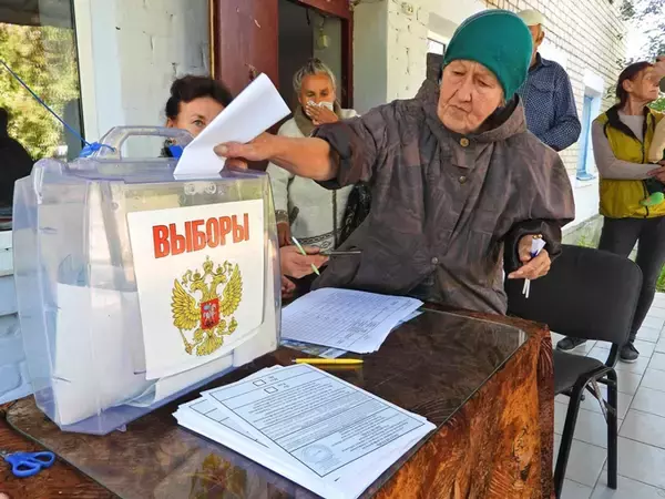 親ロシア派の住民投票強行で「侵攻の裏にある狙いすらも隠さなくなってしまった」辛坊治郎が指摘