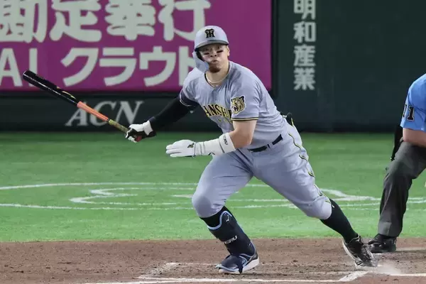 阪神・佐藤輝明、確実性が向上し打率もリーグトップ　江本氏「打率を維持しているのは…」