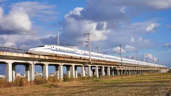 「開業50周年！　新神戸駅の駅弁を美味しさ50％マシマシでいただく方法」の画像