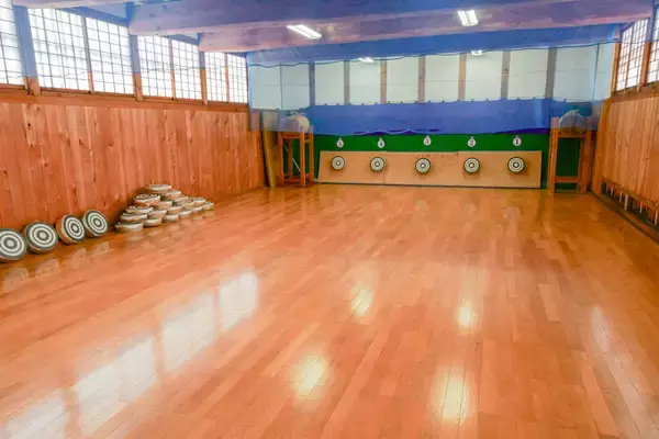 「『イクサガミ』の舞台！？　白虎隊の学び舎、會津藩校日新館にてランパンプスが侍の教育に迫る！」の画像