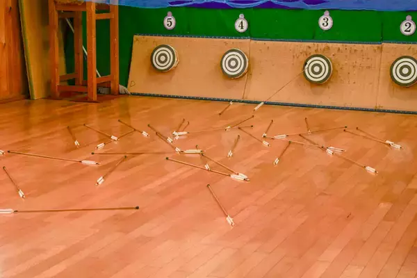 「『イクサガミ』の舞台！？　白虎隊の学び舎、會津藩校日新館にてランパンプスが侍の教育に迫る！」の画像