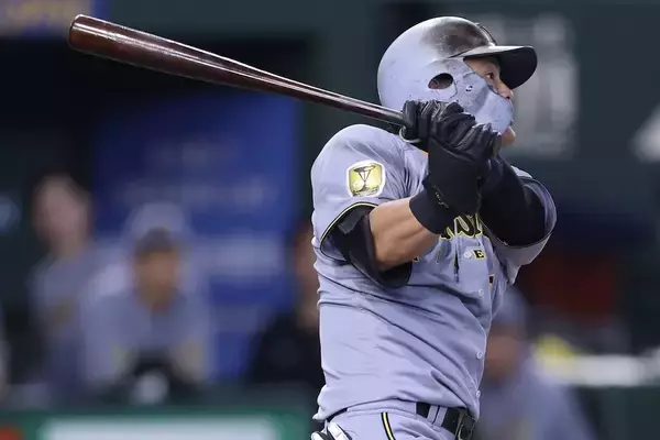阪神・前川、7月4本目のアーチ！谷繁氏「一振りで仕留めるあたりは状態が良い」